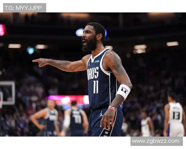 欧文送全队高尔夫球车！独行侠众将提车现场：克莱差点翻车被欧文戏弄